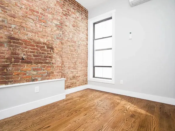 1347 Hancock Street image 9 of 11