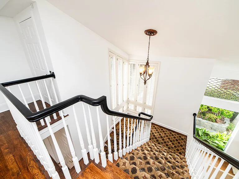 16832 Coral Cay Ln — Photo 43