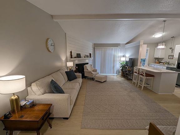 5th image of 206 Electra Dr