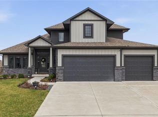4713 Freehold Dr, Lees Summit, MO 64064