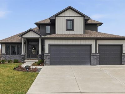 4713 NE Freehold Dr, Lees Summit, MO, 64064