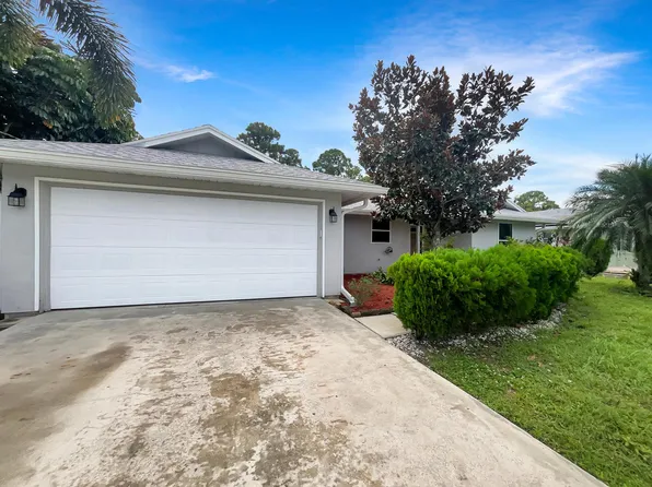 310 SE Crosspoint Drive, Port St Lucie, FL 34983