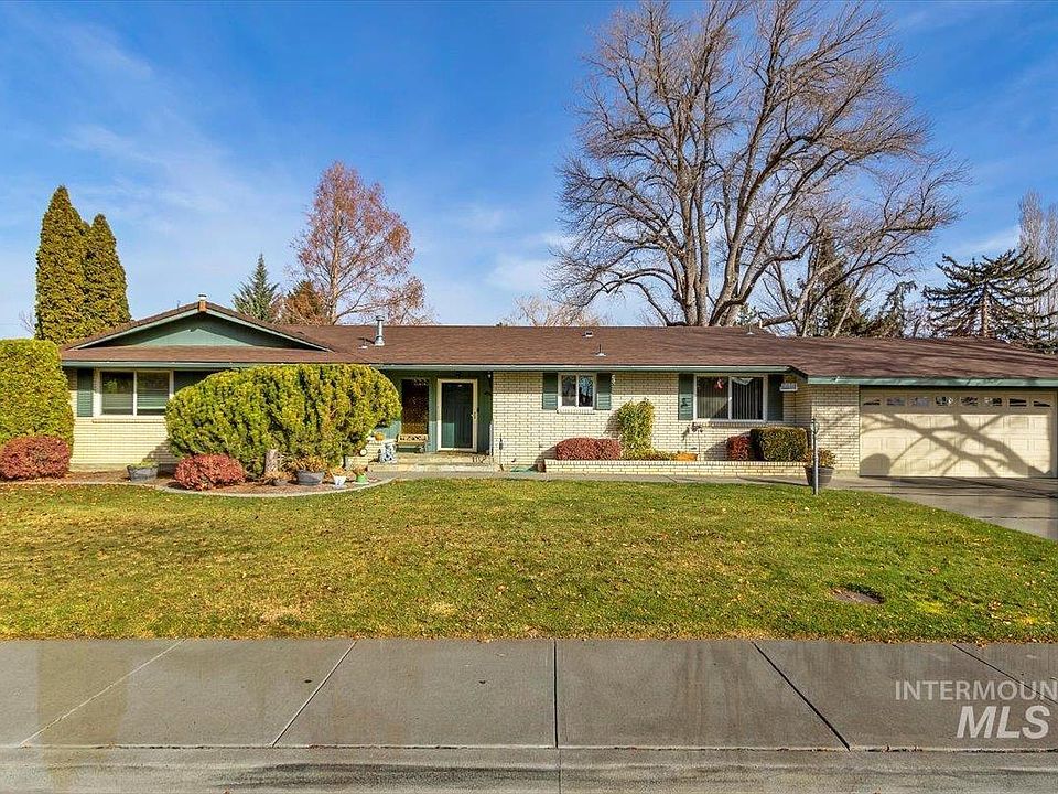 1st image of 2171 Hillcrest Dr
