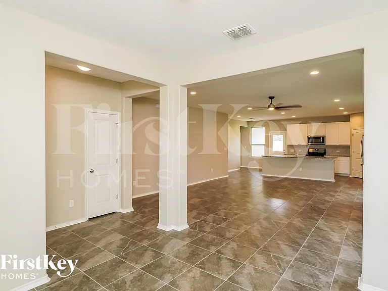7531 Harvest Bay — Photo 3
