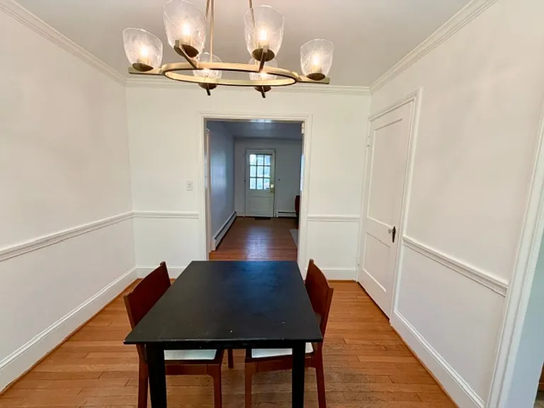 811 Forest Glen Rd — Photo 11