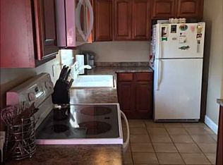 8 Davis St, West Warwick, RI 02893