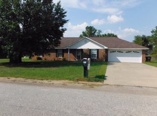 2905 Lancaster Dr, Sumter, SC 29153