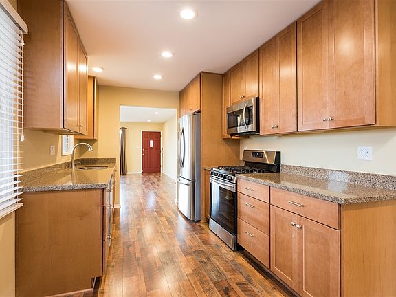 5th image of 3639 Ethan Allen Ave