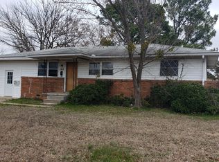 1212 N Highland St, Ada, OK 74820