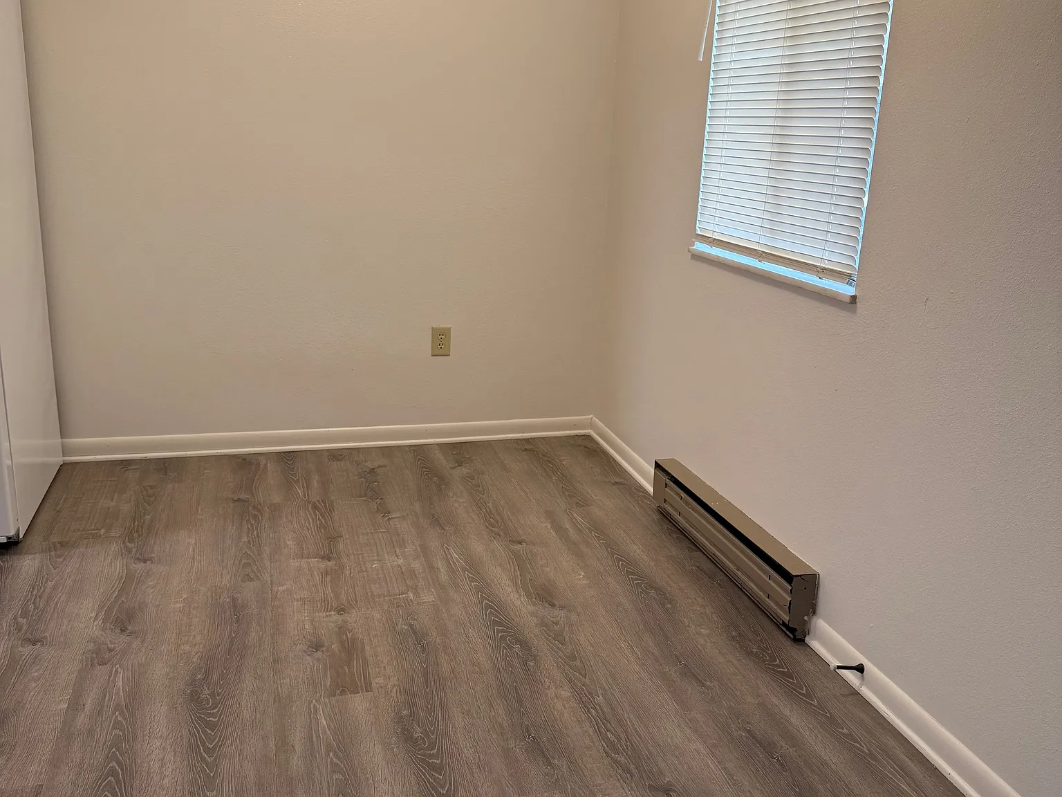 2 bed, 872 sqft, $950 — Photo 3