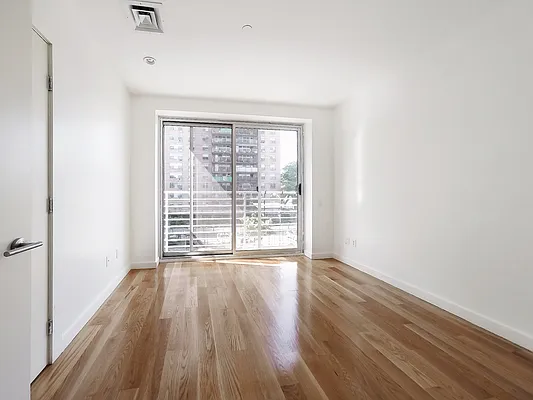 Rented by Cyberapts Management | media 22