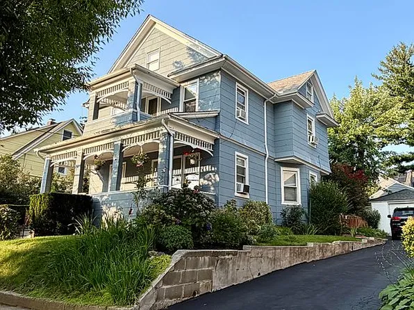 27 Herbert Ave, Port Washington, NY 11050