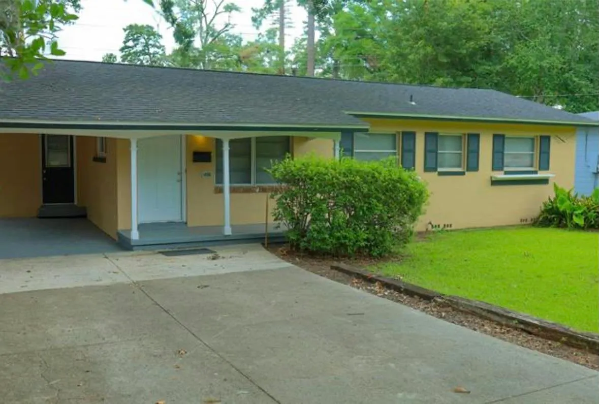 3 bed, 1.5 bath, 1086 sqft, $1,850 — Photo 4