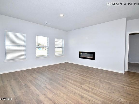2nd image of 88 Kingston Creek Dr