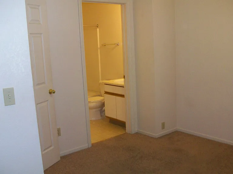 1033 Ralston St #4 — Photo 7