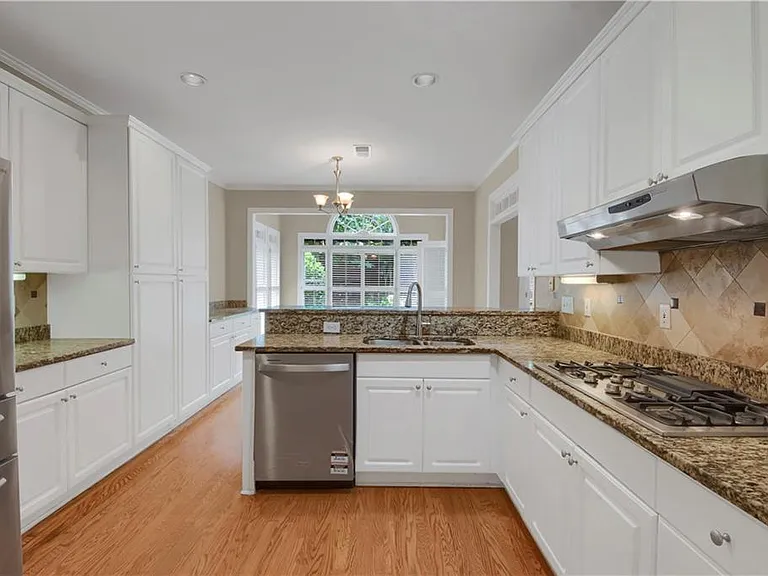 312 Declaire Way NE — Photo 10