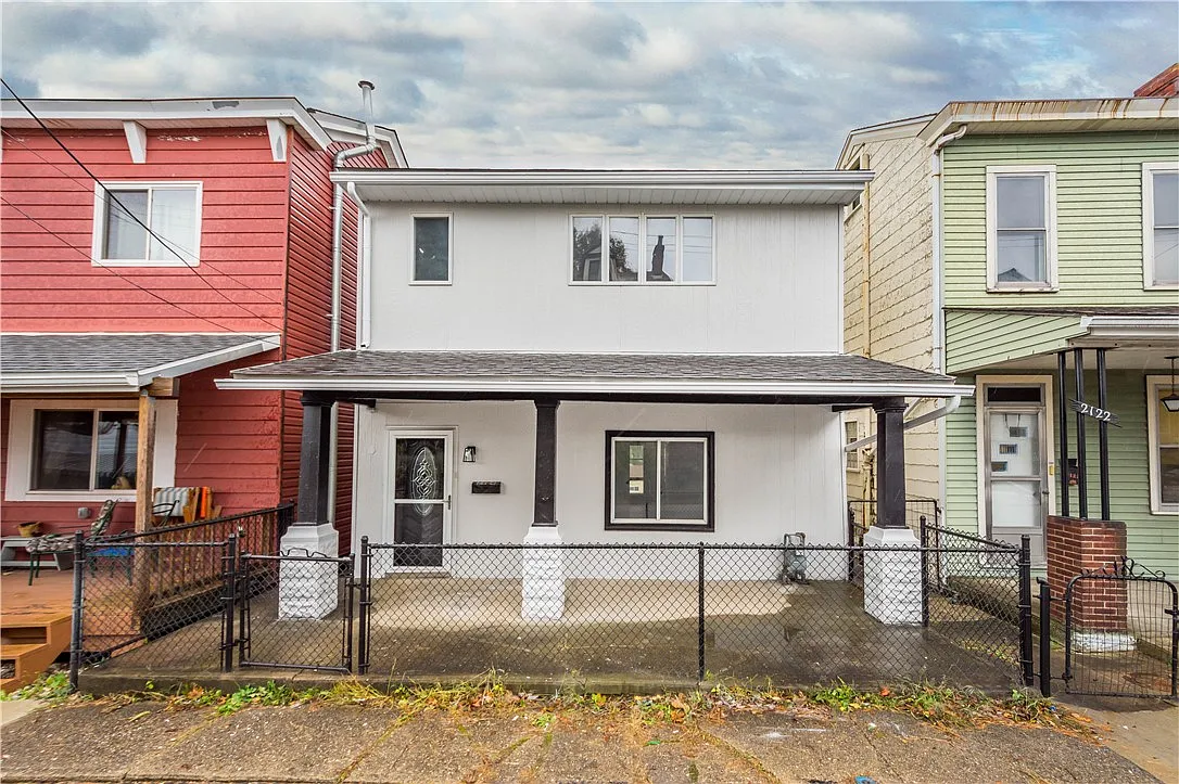 2124 Brent St photo 1