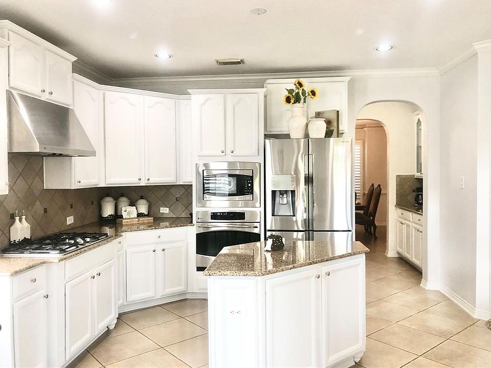 1st image of 7702 Bayou Green Ln