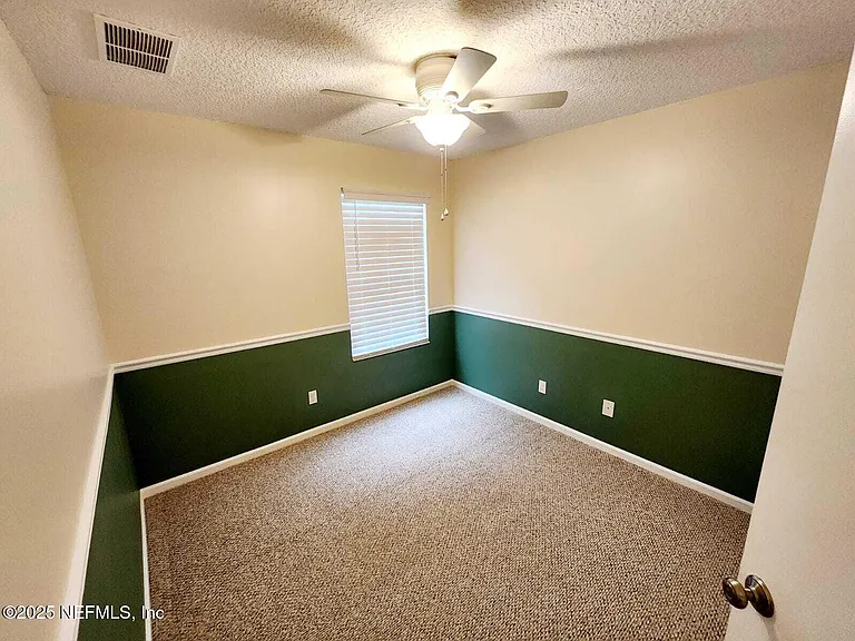 3910 Karissa Ann Pl E — Photo 20