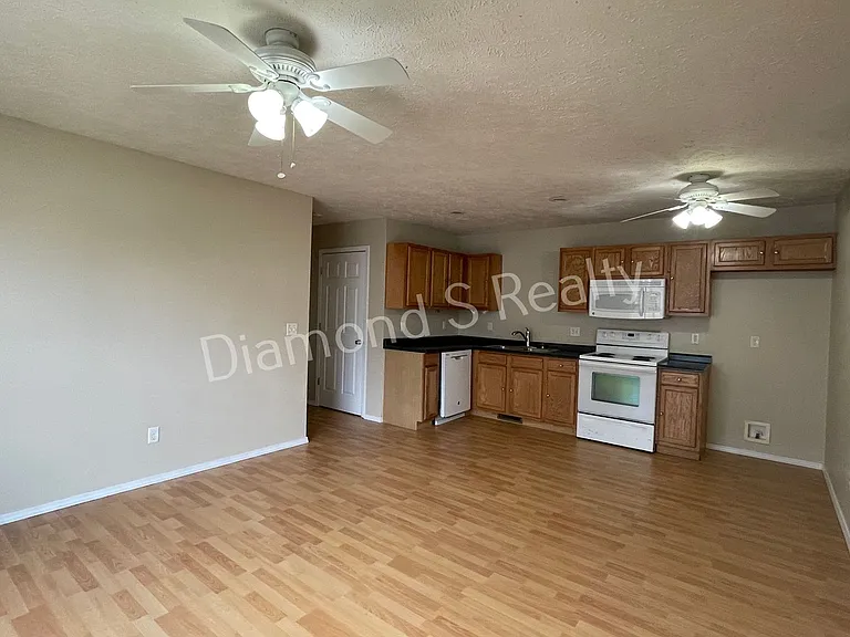 1452 N Ethyl Ave — Photo 10
