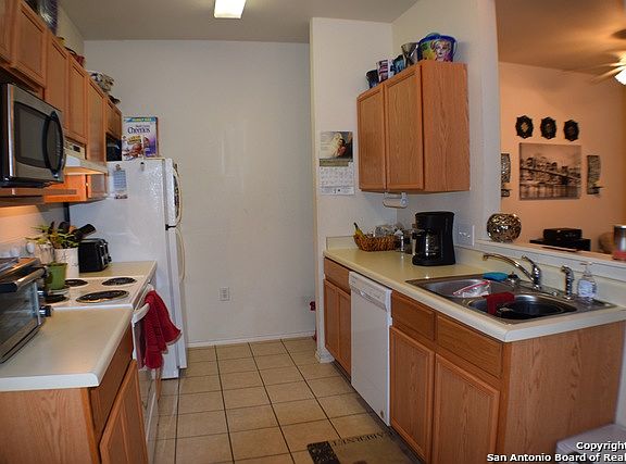 5th image of 15303 Kamary Ln