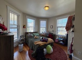 361 Washington St APT 2L, Cambridge, MA 02139