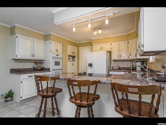 4th image of 2633 E Hillside Pines Cir