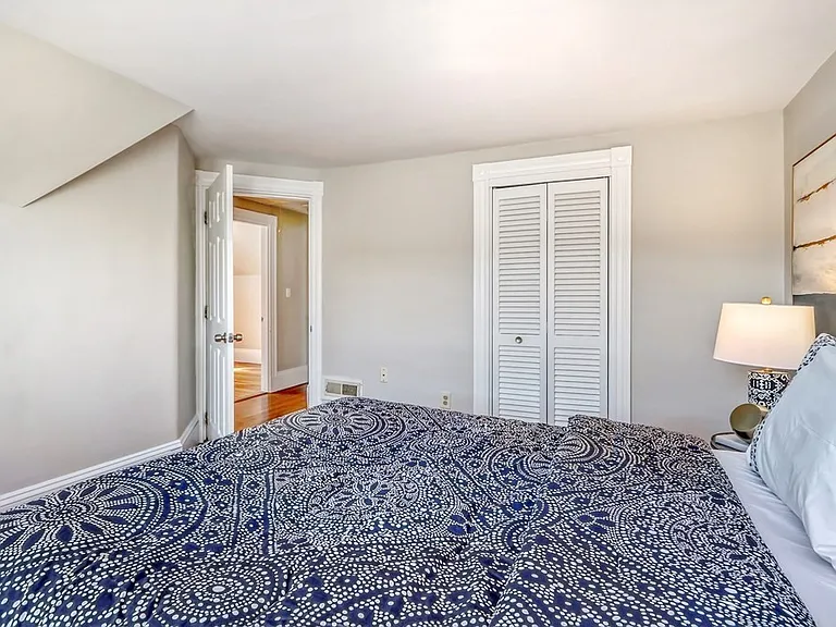 27 Emery St #2 — Photo 15