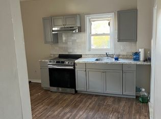 94 Highland St, Brockton, MA 02301