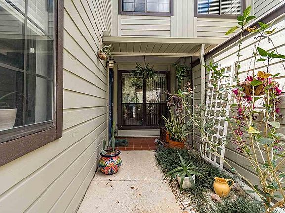 3rd image of 7004 NW 52nd Ter