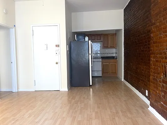 Rented by Oxford Property Group | media 10