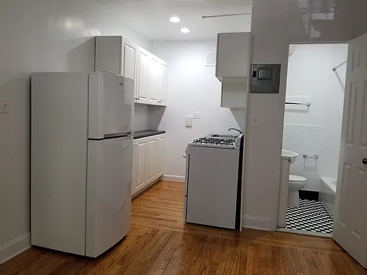 Rented by EXR | media 11