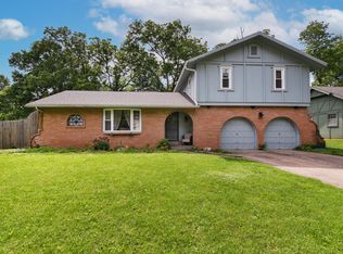 3231 S Parkhill Ave, Springfield, MO 65807
