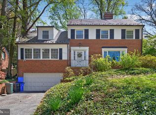 7215 Rollingwood Dr, Chevy Chase, MD 20815