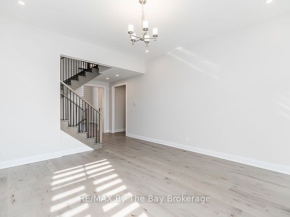 5th image of 5 Rosanne Cir