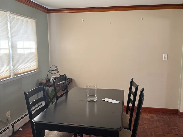 First floor dining room (shared space)