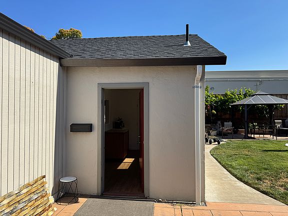 2nd image of 3382 Rayanna Ave #1