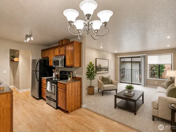 750 N 143rd Street #310, Seattle, WA 98133
