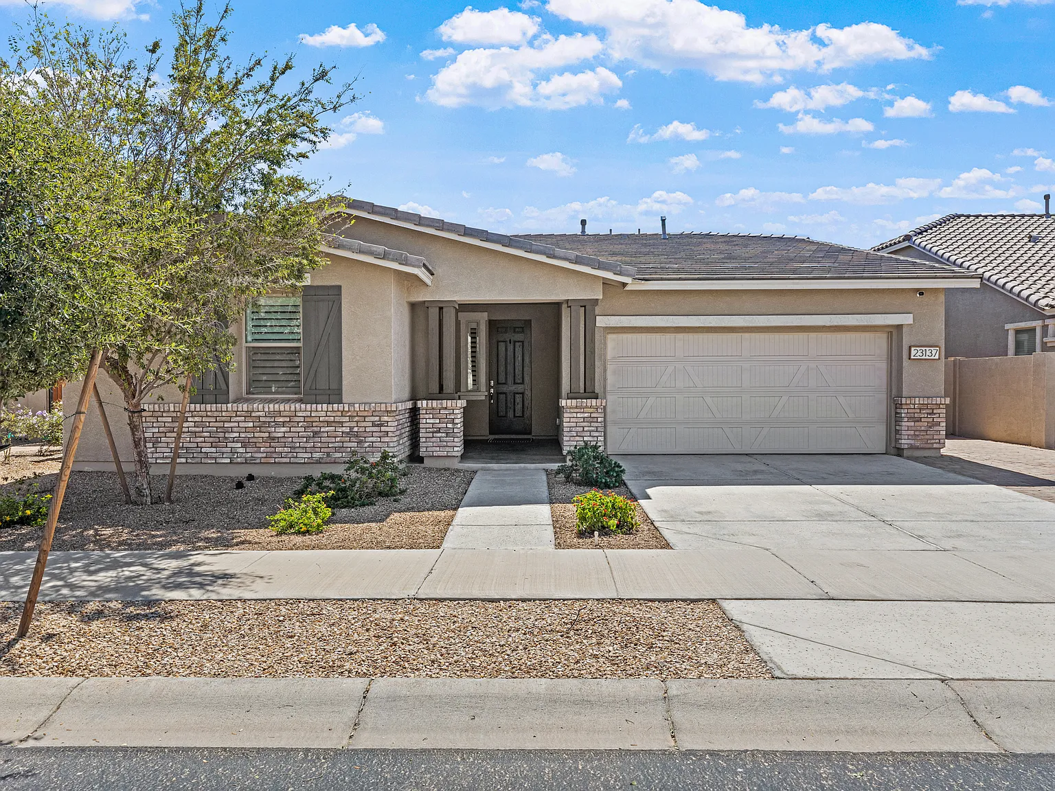 4 bed, 2588 sqft, $2,950 — Photo 1