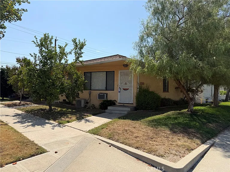 1340 N Buena Vista St #A — Photo 18