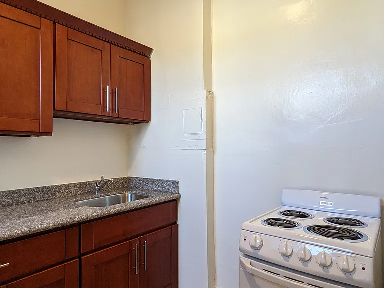 2035 Channing Way — Photo 17