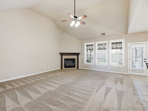 4th image of 11016 E 83rd Pl S