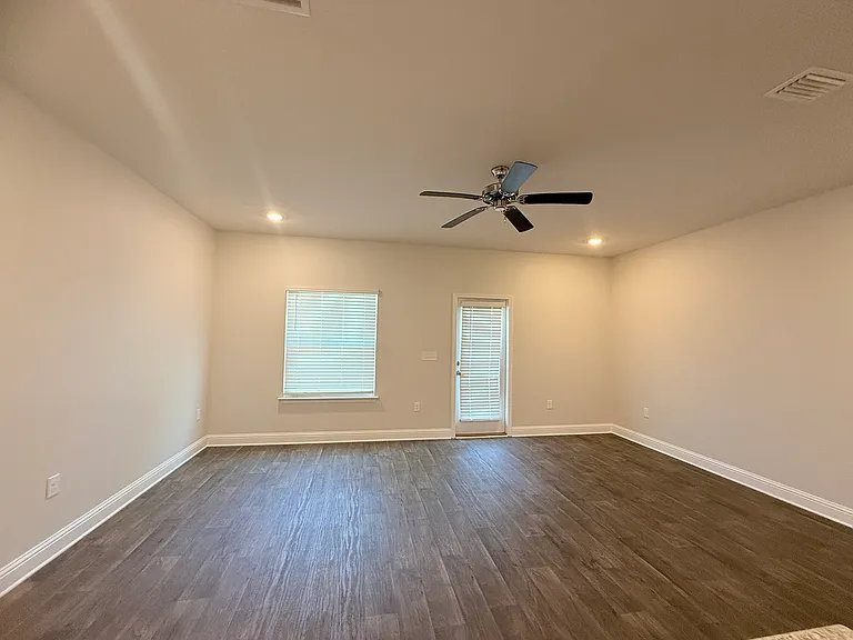 25806 Pollard Rd #52 — Photo 5