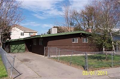 1st image of 952 Anna St