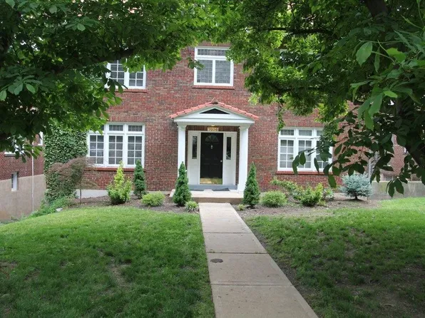 7036 Forsyth Blvd APT 2E, Saint Louis, MO 63105