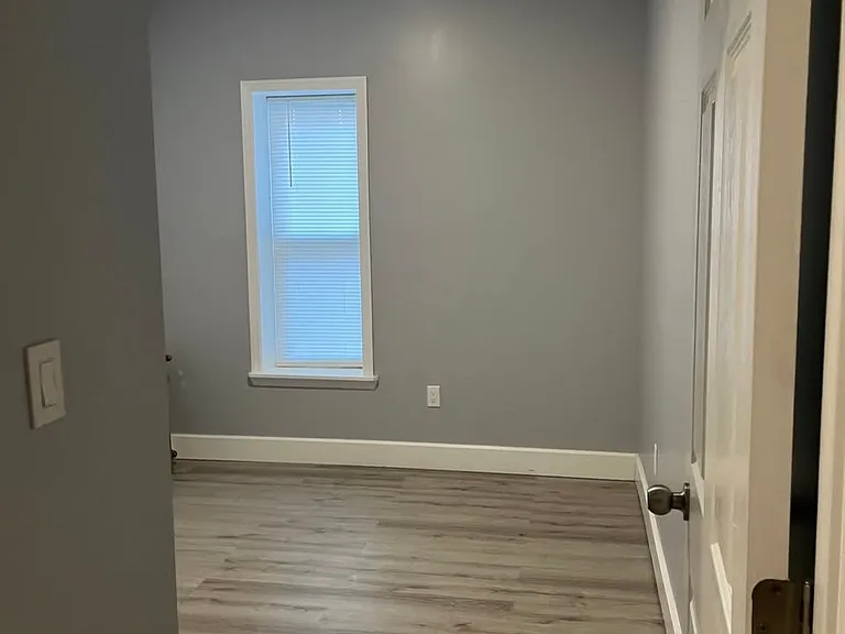146 Johnston St #BASEMENT — Photo 7