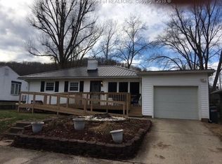 207 Valencia Pl, Saint Albans, WV 25177