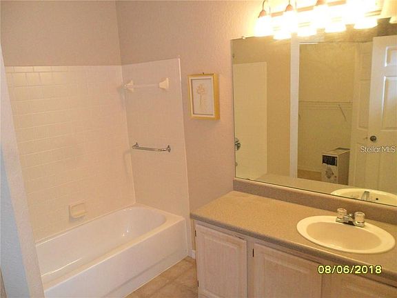 4th image of 3790 Thornbury Ct APT 102