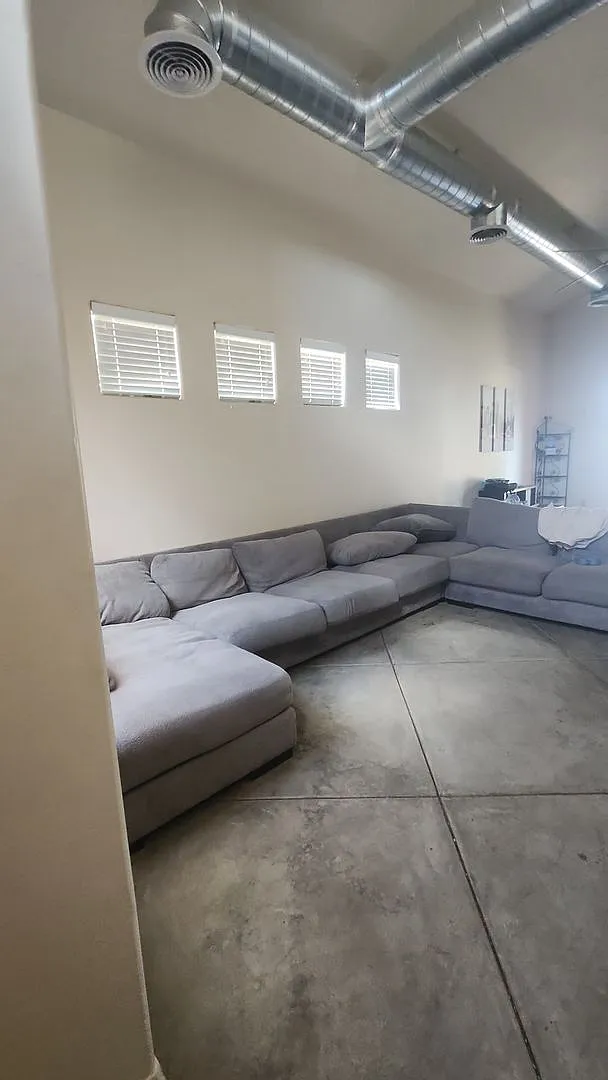 4 bed, 3.0 bath, 1808 sqft, $2,100 — Photo 3