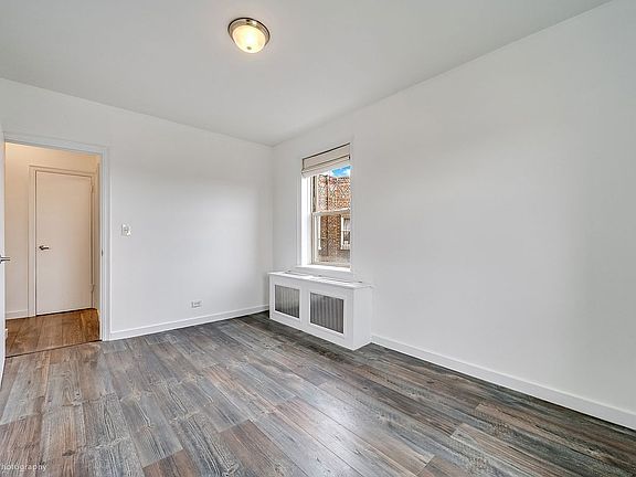 5th image of 48-26 44th St APT 7E